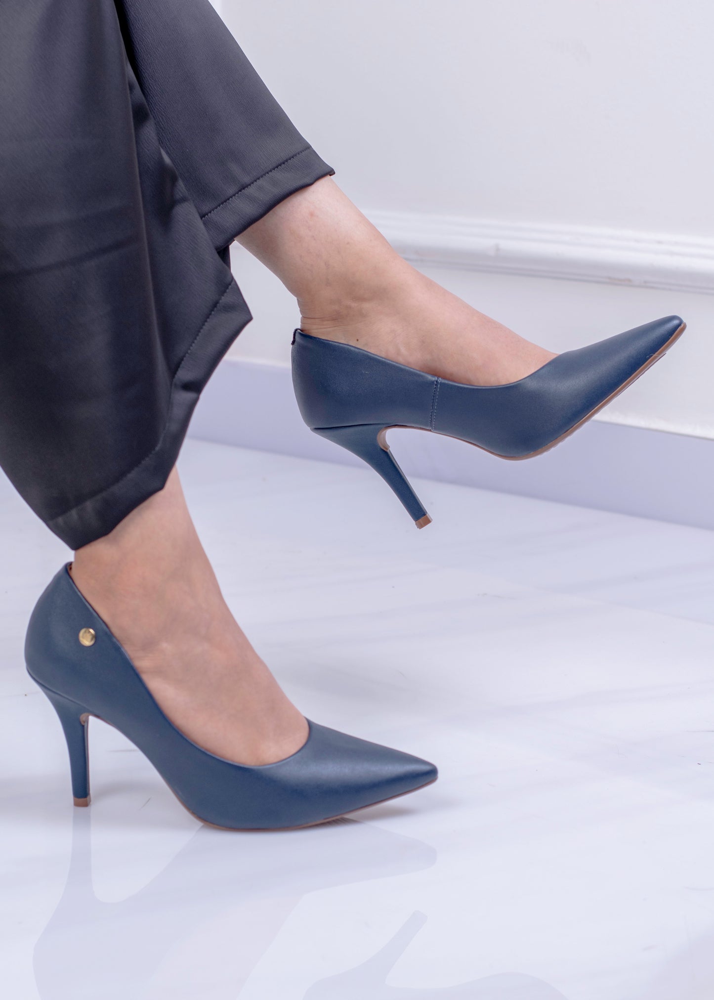 Tacón Clásico en Punta Estilizada | VI110