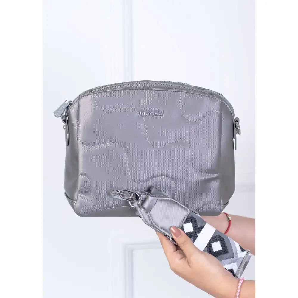 Bolso mediano Bitácora – Azul cielo nude negro y plomo | B2213 - Plomo