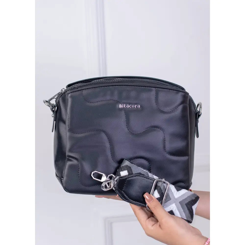 Bolso mediano Bitácora – Azul cielo nude negro y plomo | B2213 - Negro