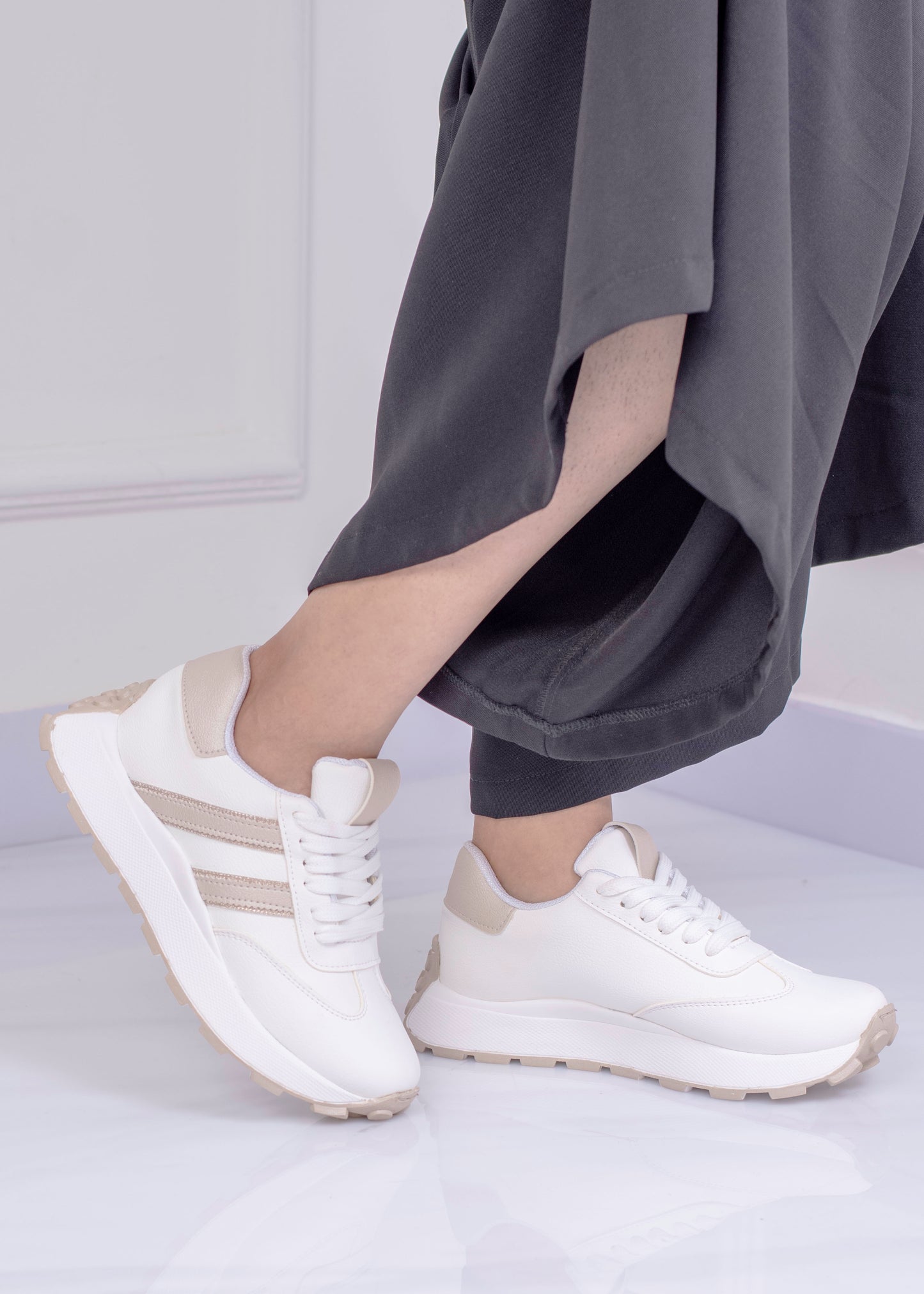 Tenis Urbanos Livianos con Suela Chunky | ED104