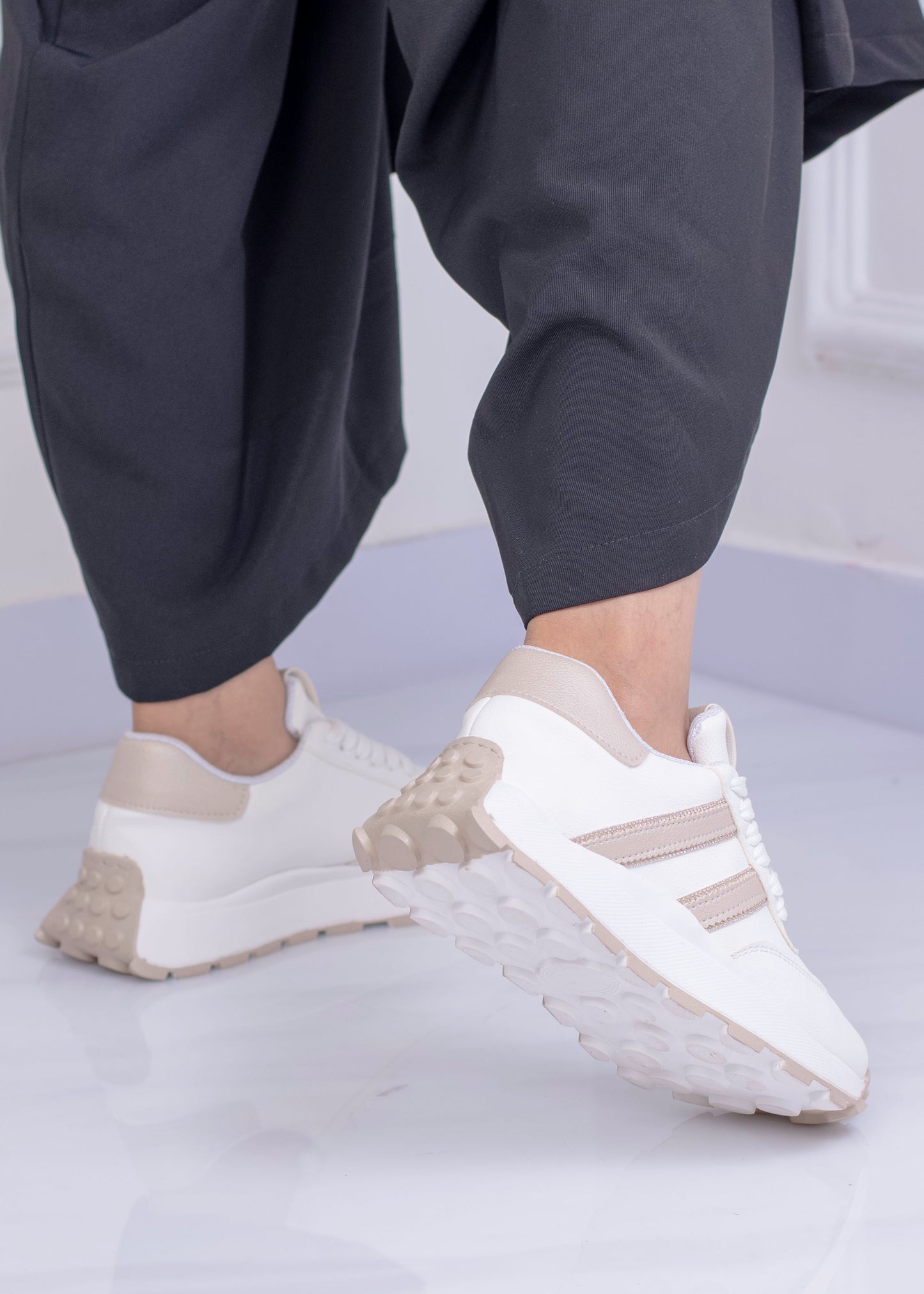 Tenis Urbanos Livianos con Suela Chunky | ED104