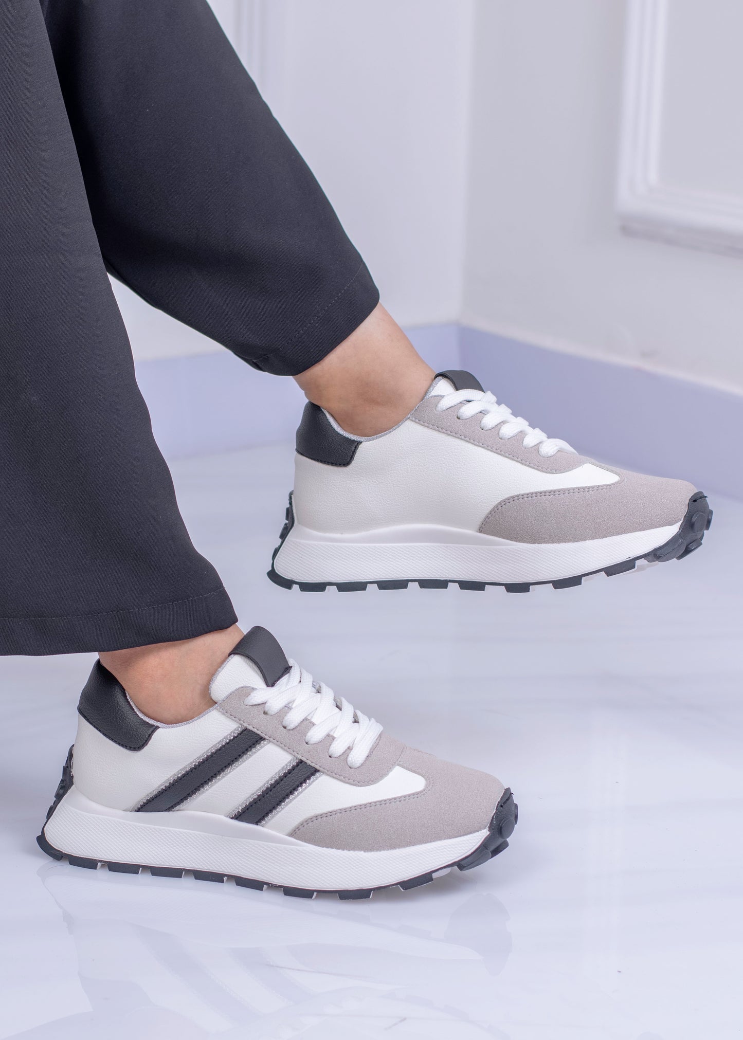 Tenis Urbanos Livianos con Suela Chunky | ED104