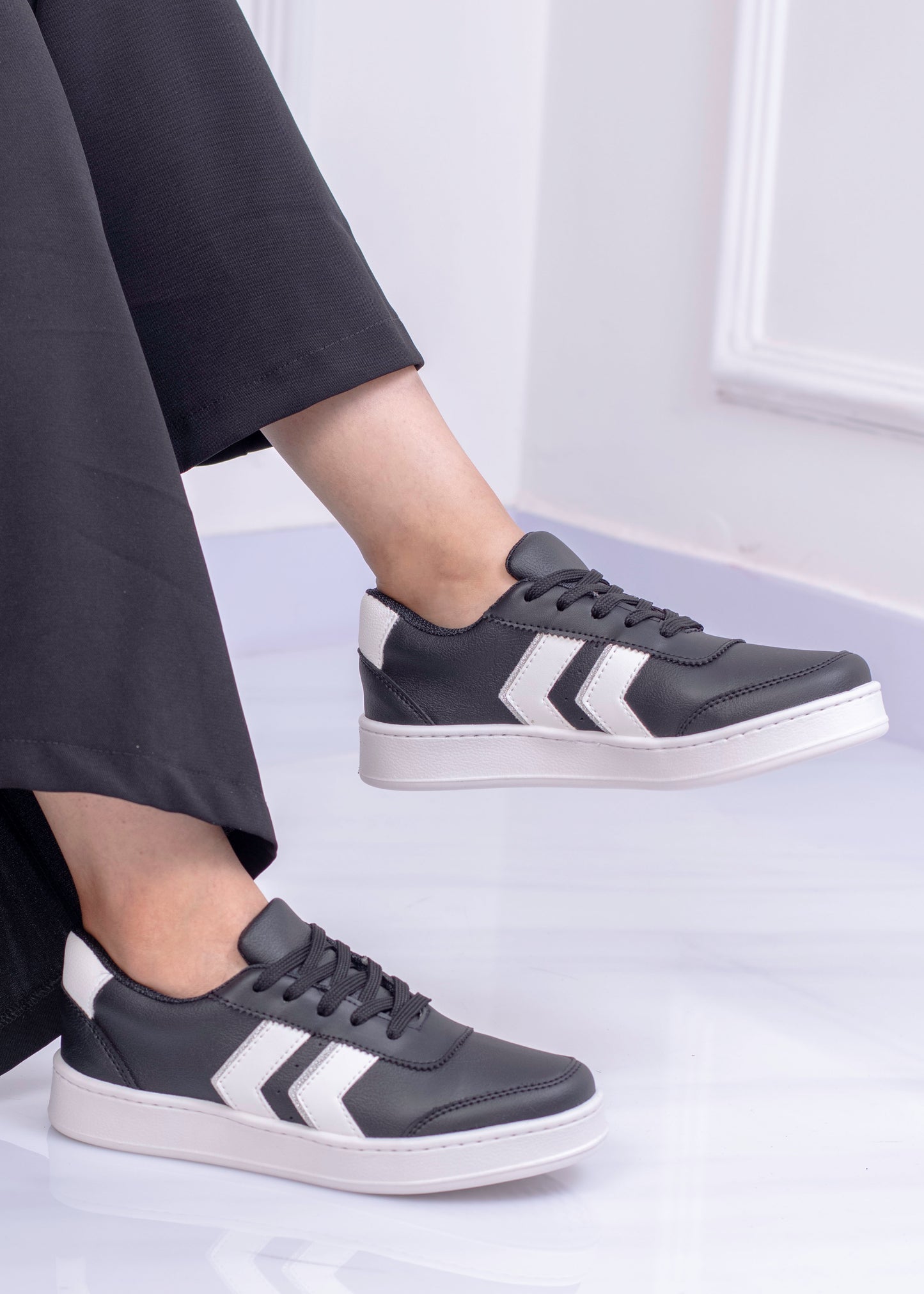 Tenis Urbanos con Diseño Chevron | ED107