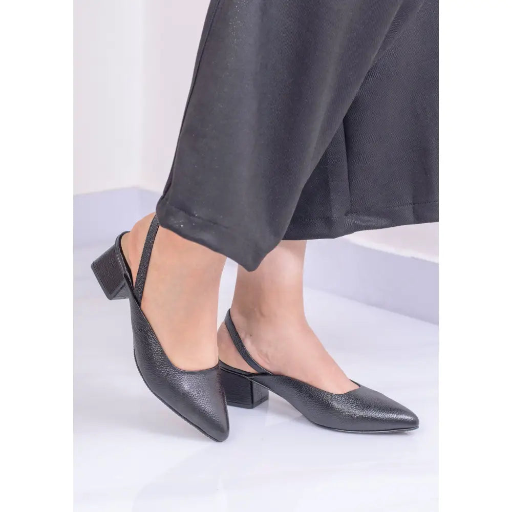 Tacón sofisticado destalonado en cuero | TE3320 - Tacon