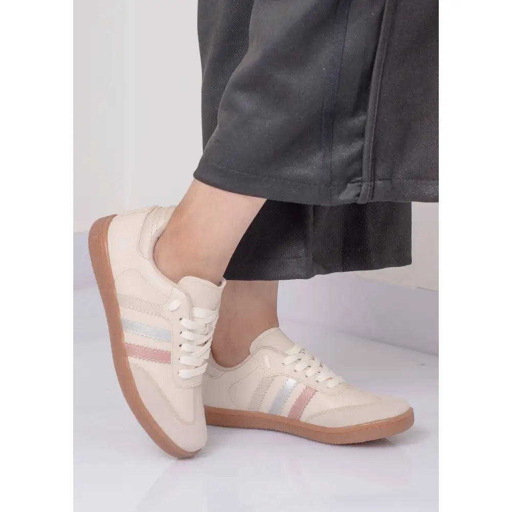 Tenis casual con franjas metálicas | GS081