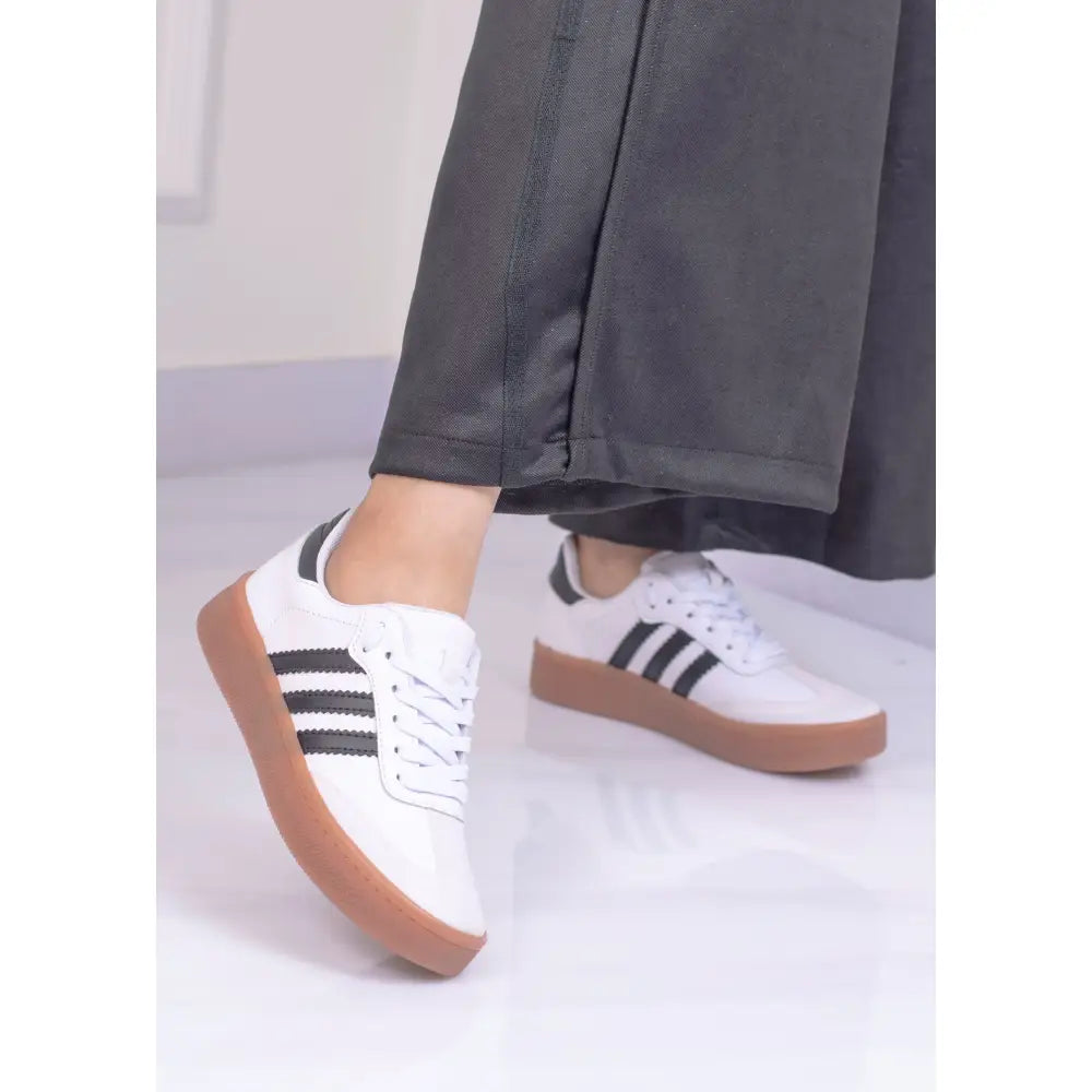 Tenis urbano tres lineas | GS097
