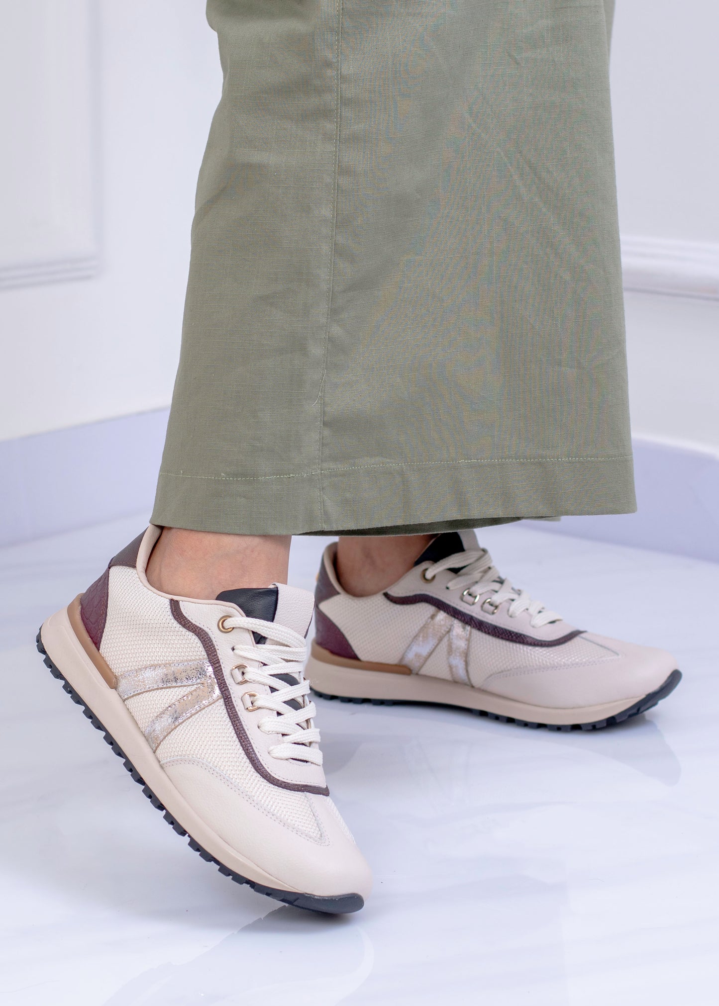 Tenis casual en cuero | TE830