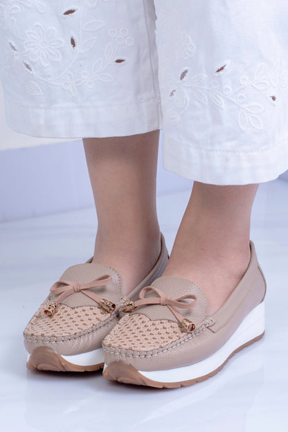 Mocasín de Cuero Zinfo ZI364 – Diseño Atemporal con Detalles Elegantes