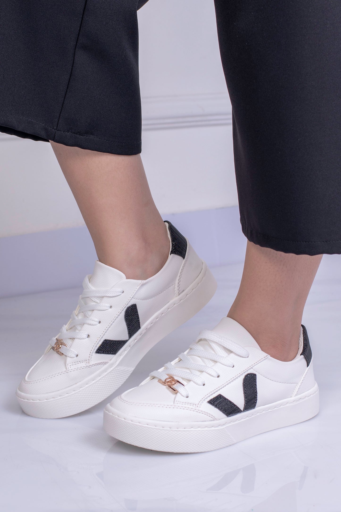 Tenis casual Vennecia diseño original | JF2324