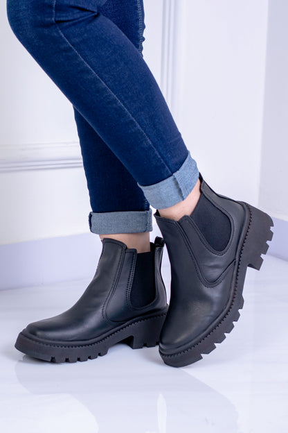 Botas rústicas Giselle con suela tipo chunky sin cordón | SM686