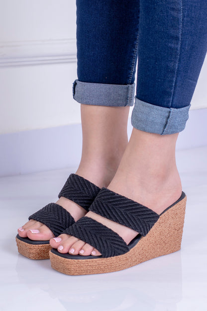 Plataformas con capellada  en riata suave – Cómodas y casuales– LP501