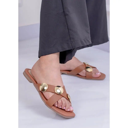 Sandalia Plana con Apliques Dorados | LP59