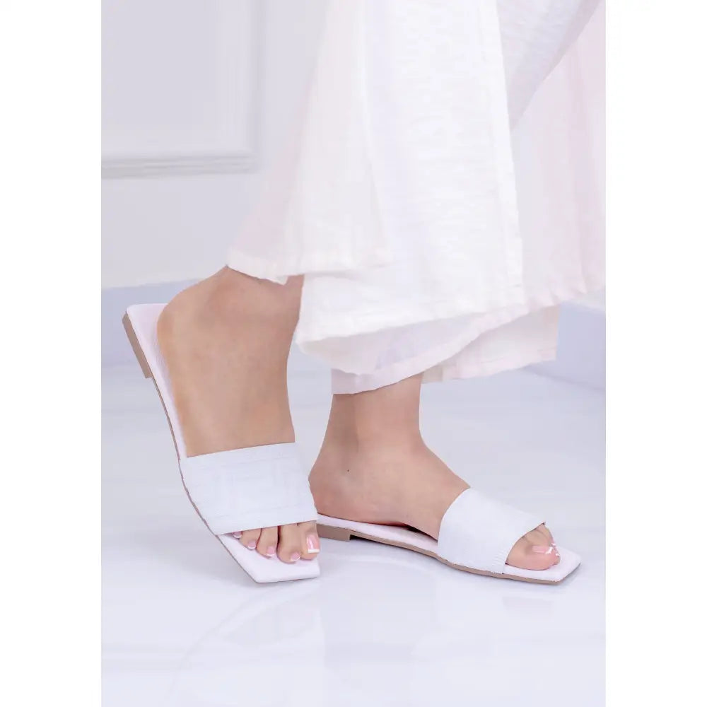 Sandalia Plana Contemporanea – Versatibilidad y Estilo | LP499 - Blanco / 35