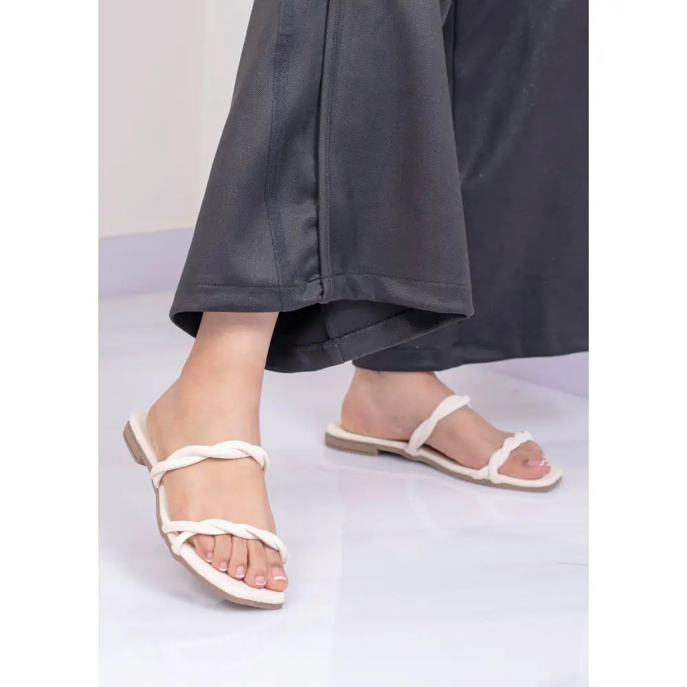 Sandalia plana trenzada diseno clasico| LP49 - Beige / 35