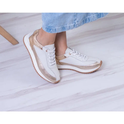 Tenis Deportivo de Moda en Cuero Serpiente para Mujer TE622 en blanco y dorado