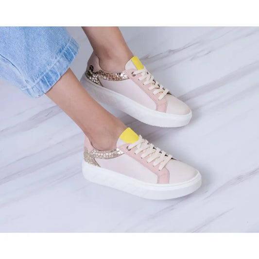 Tenis Deportivo en Cuero para Mujer TE612 con diseño en rosa y dorado